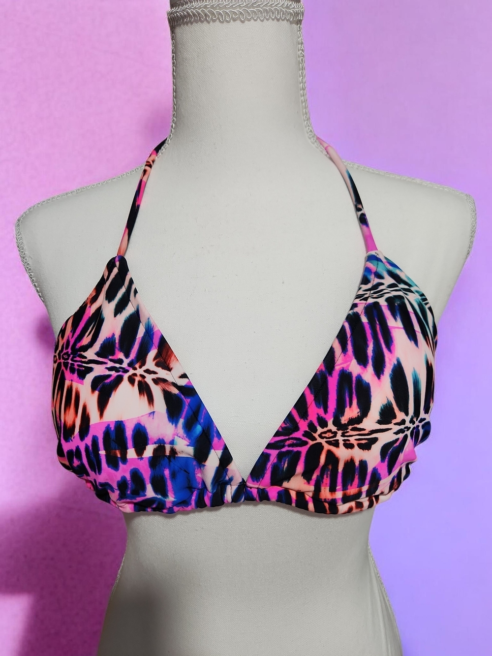 VENUS Multicolor Halter Bikini Top in Pink, Blue & Black Print